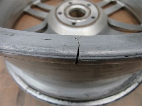 Cracked Rim Repairs – Professional Cracked Rim Welding – Rim。